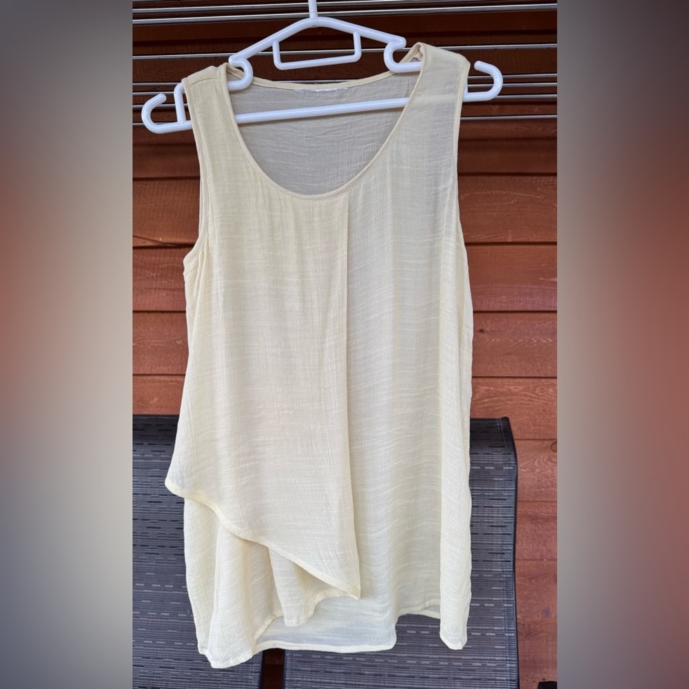 Chic Yellow Sleeveless Tank Top